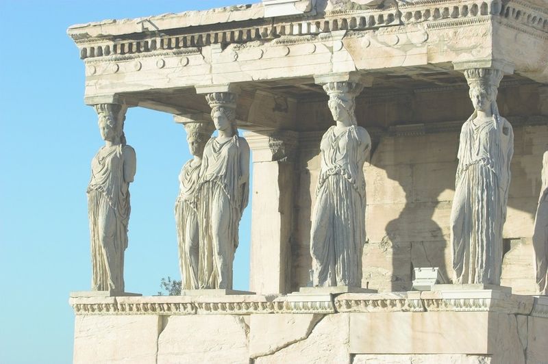 ചിത്രം:Vol5p212 The Caryatid Porch of the Erechtheion, Athens, 421–407 BC.jpg