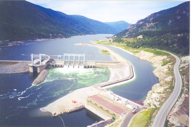 ചിത്രം:Vol7p62 Arrow Lakes hydroelectric dam.jpg
