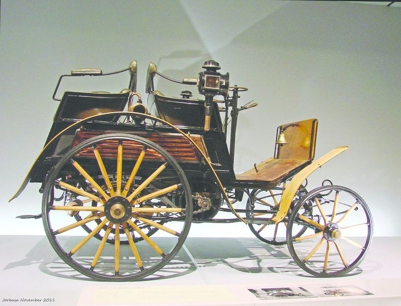 ചിത്രം:Vol5p729 Mercedes-Benz Museum - Benz Dos-á-Dos 1899.jpg