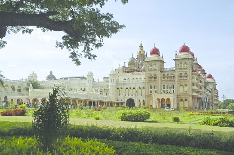 ചിത്രം:Vol6p545 mysore palace.jpg