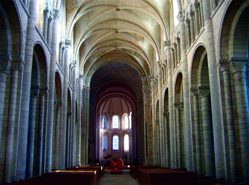 ചിത്രം:Vol3p202 church of Saint-Georges de Boscherville.jpg