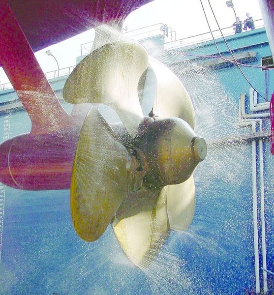 ചിത്രം:Vol6p223 ship propeller 1.jpg