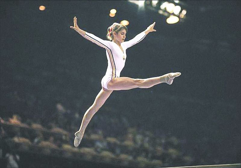 ചിത്രം:Vol5p617 nadia comaneci 1980 olympics.jpg
