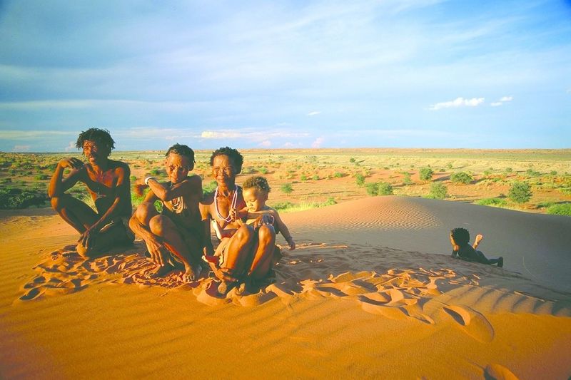ചിത്രം:Vol5p338 Northern Cape-Bushmen family in Kalahari Desert.jpg