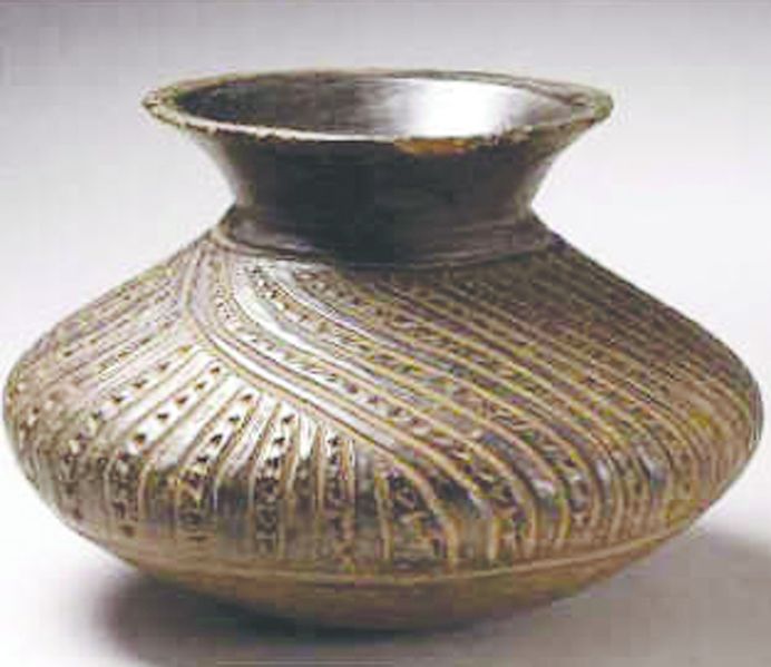 ചിത്രം:Vol6p655 Asante african ceramic vessel.jpg