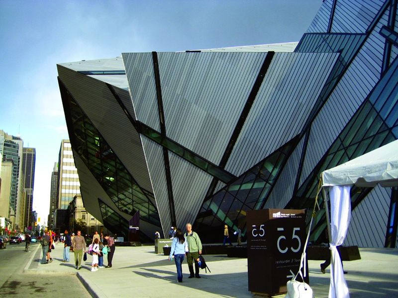 ചിത്രം:Vol3p202 The Royal Ontario Museum (ROM) is the largest museum in Canada for world culture.jpg