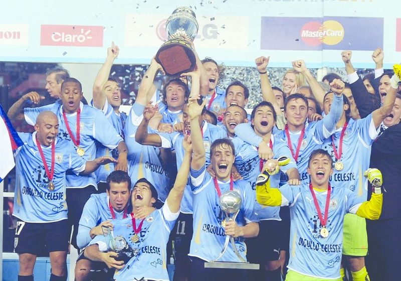 ചിത്രം:Vol9 101 Uruguay-Campeon-Copa-America-2011.jpg