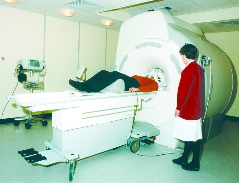 ചിത്രം:Mri scanner.jpg.jpg