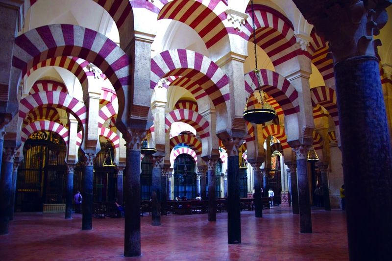 ചിത്രം:Vol3p202 interior-of-great-mosque-of-cordoba.jpg
