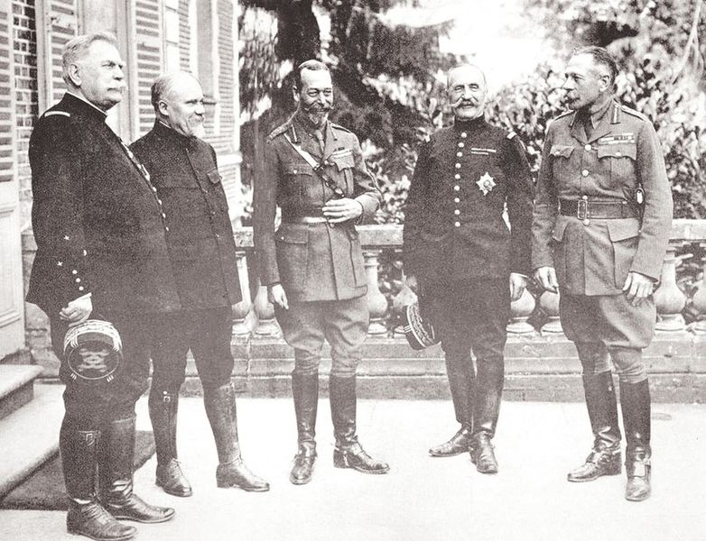 ചിത്രം:Vol5p617 British-French Cooperation on the Western Front Joffre, Poincare, George V, Foch and Haig.jpg