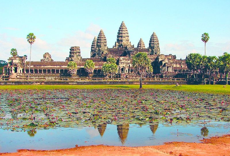 ചിത്രം:Vol3p690 Angkor Wat.jpg.jpg