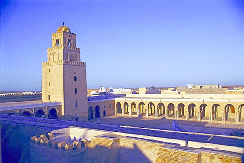 ചിത്രം:Vol5p433 aghlabid mosque, tunisia.jpg