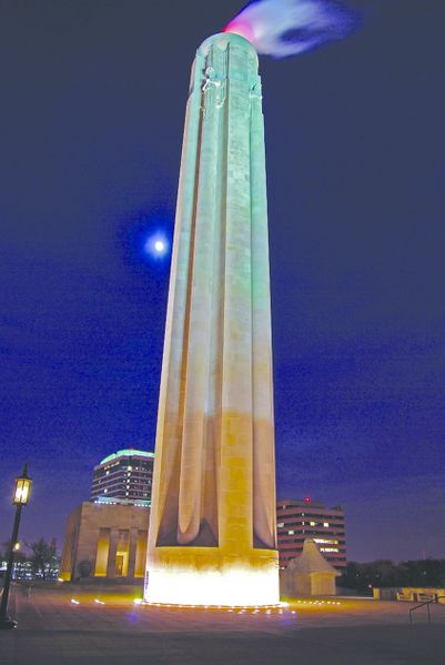 ചിത്രം:Vol7p106 Liberty Memorial by night.jpg