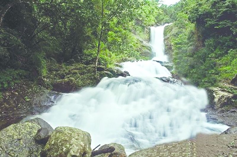 ചിത്രം:Vol7p624 iruppu-falls.jpg