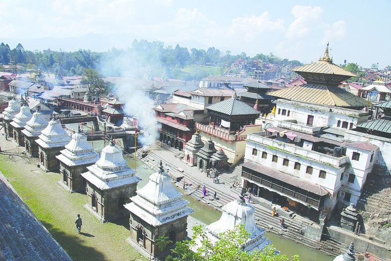 ചിത്രം:Vol7p17 Kathmandu Pashupatinath Temple Complex e.jpg
