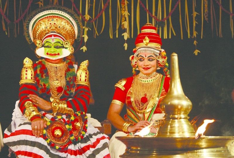 ചിത്രം:Vol7p798 Koodiyattam, Kalamandalam Sindhu.jpg