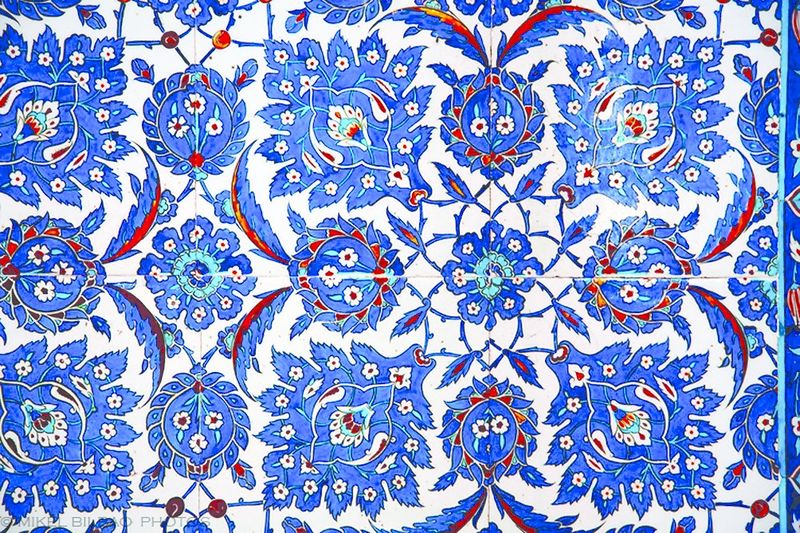 ചിത്രം:Vol5p433 Wall tile in Rustem Pasha Mosque.br Istanbul.jpg